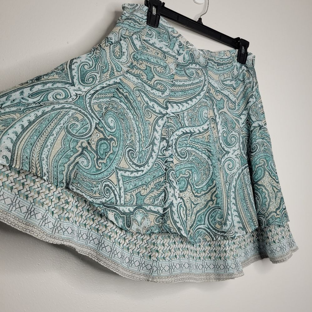 White House Black Market teal blue paisley abstract print flirty skirt size 10 - Picture 3 of 8